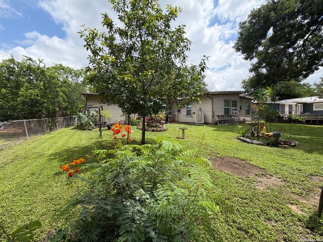 718 KASHMUIR PL, San Antonio, TX 78223