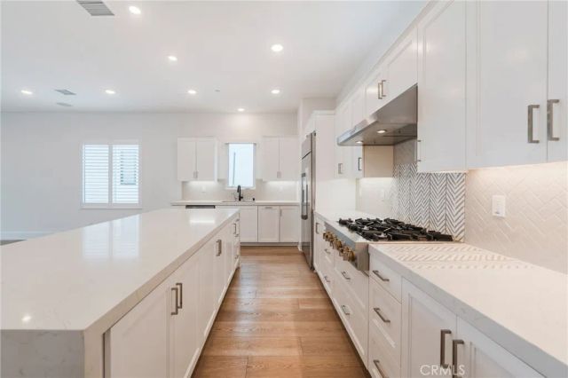 16285 Veterans, Tustin, CA 92782