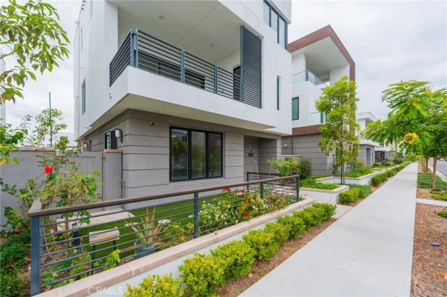 16285 Veterans, Tustin, CA 92782