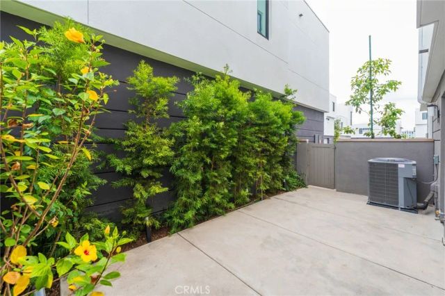 16285 Veterans, Tustin, CA 92782