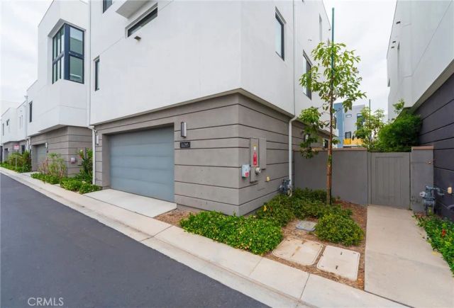 16285 Veterans, Tustin, CA 92782