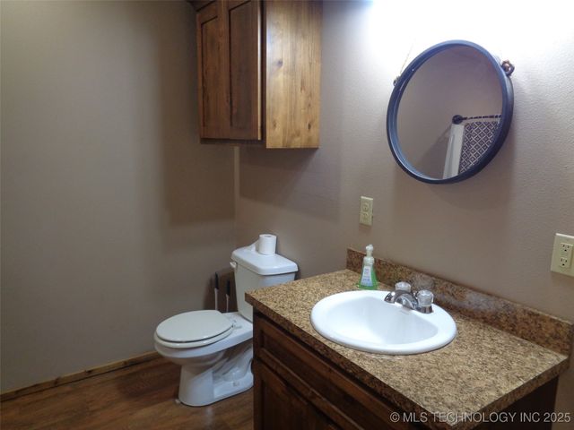 233 Betty Road, Eufaula, OK 74432