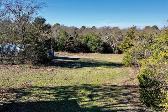 233 Betty Road, Eufaula, OK 74432