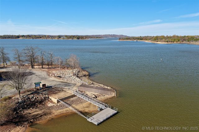 233 Betty Road, Eufaula, OK 74432