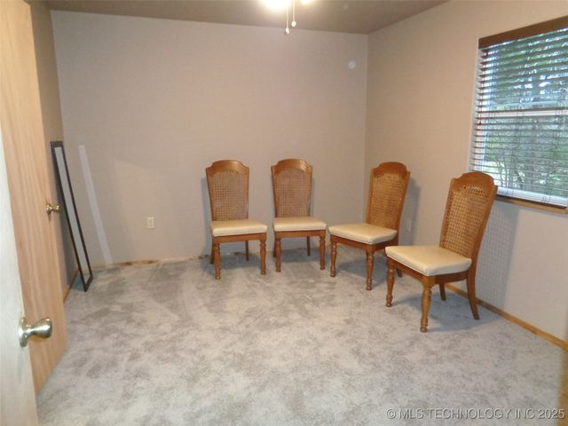 233 Betty Road, Eufaula, OK 74432