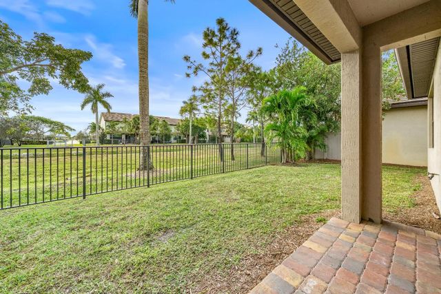 8359 Hanoverian Drive, Lake Worth, FL 33467