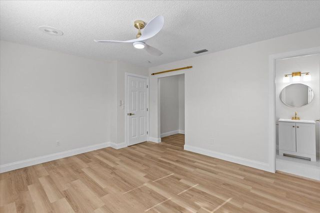 8379 SE Camellia Drive, Hobe Sound, FL 33455