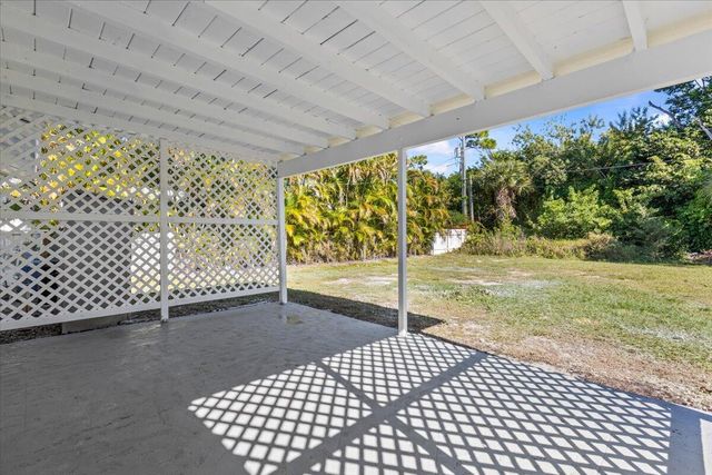 8379 SE Camellia Drive, Hobe Sound, FL 33455