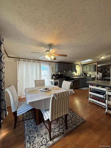 195 Apollo, Flushing, MI 48433
