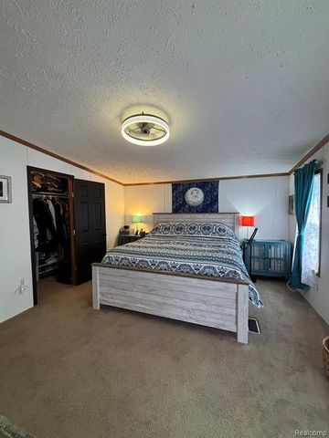 195 Apollo, Flushing, MI 48433