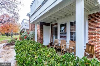 2582 S ARLINGTON MILL DR, Arlington, VA 22206