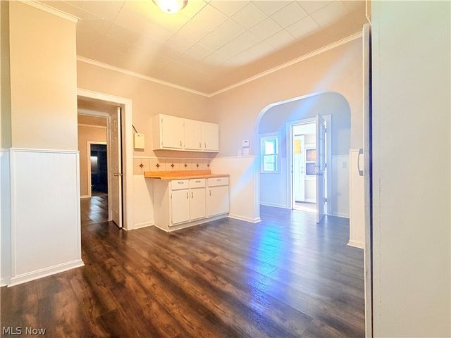 1147 Newton Street, Akron, OH 44305