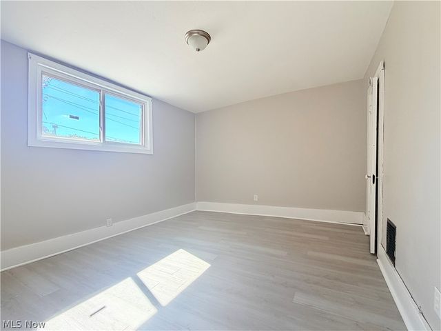 1147 Newton Street, Akron, OH 44305