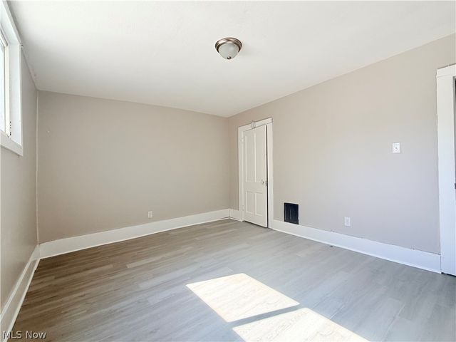 1147 Newton Street, Akron, OH 44305