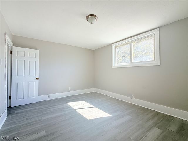 1147 Newton Street, Akron, OH 44305