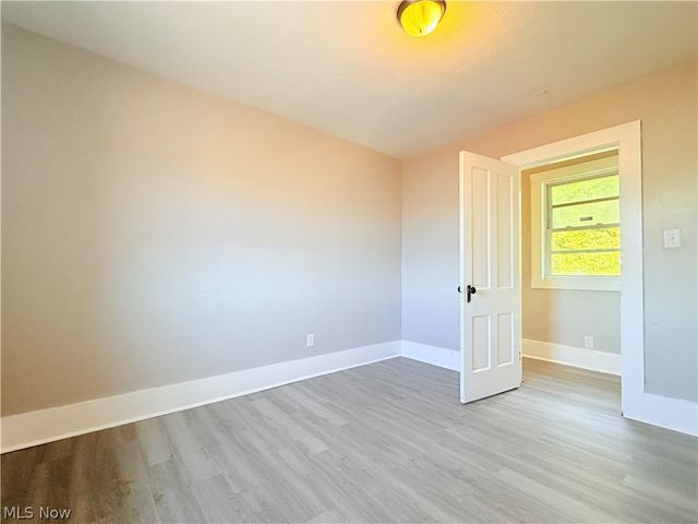 1147 Newton Street, Akron, OH 44305