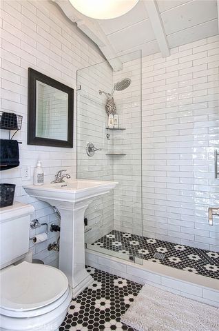 681 Seaview Street B, Laguna Beach, CA 92651