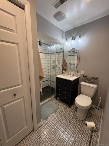 600 Commons Way E, Fishkill, NY 12524