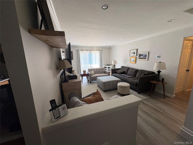 600 Commons Way E, Fishkill, NY 12524