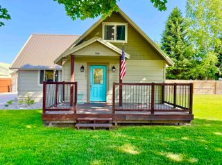 1006 W Clay Ave, Chewelah, WA 99109
