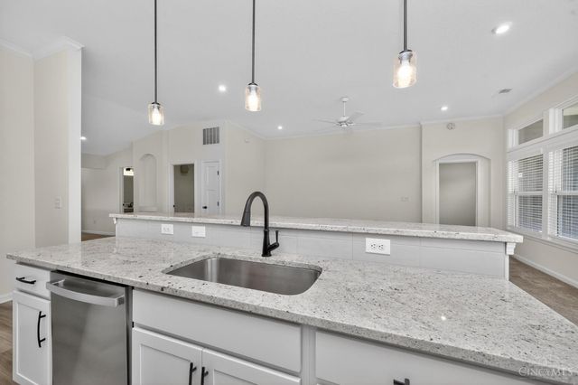 4425 Waters Edge Lane, Turtle Creek Twp, OH 45036