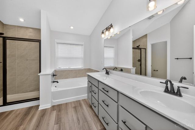 4425 Waters Edge Lane, Turtle Creek Twp, OH 45036