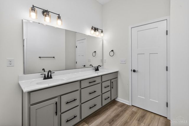 4425 Waters Edge Lane, Turtle Creek Twp, OH 45036