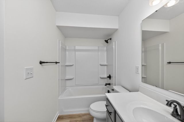 4425 Waters Edge Lane, Turtle Creek Twp, OH 45036