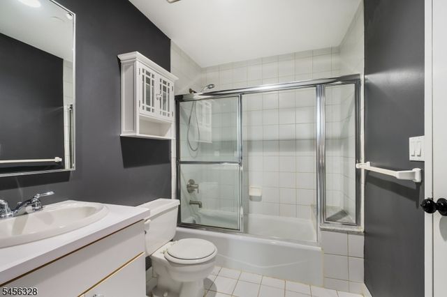 518 Gregory Ave 425 425, Weehawken Twp., NJ 07086