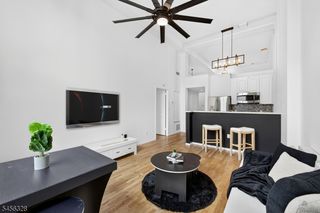 518 Gregory Ave 425 425, Weehawken Twp., NJ 07086