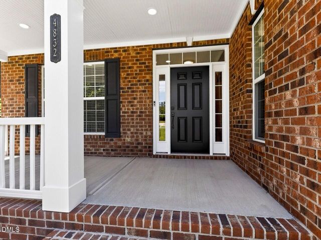4832 Millens Bay Court, Apex, NC 27539