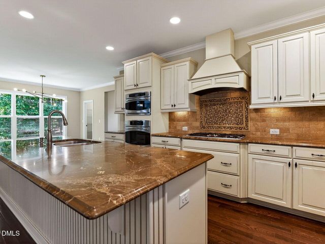 4832 Millens Bay Court, Apex, NC 27539