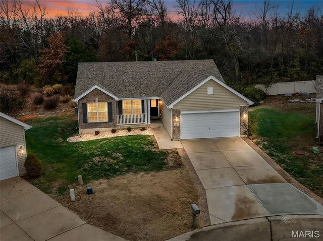 67 Snowberry Ridge Court, O'fallon, MO 63366