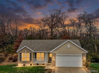67 Snowberry Ridge Court, O'fallon, MO 63366