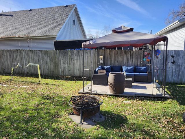 25201 Kickapoo DRIVE, Kansasville, WI 53139