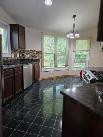 2544 live oak Lane, Buffalo Grove, IL 60089