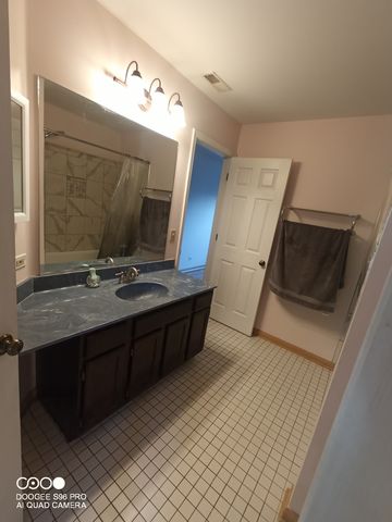 2544 live oak Lane, Buffalo Grove, IL 60089