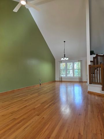 2544 live oak Lane, Buffalo Grove, IL 60089