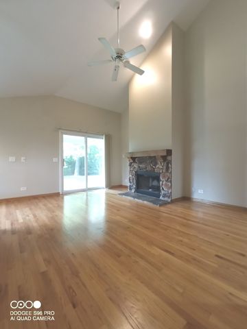 2544 live oak Lane, Buffalo Grove, IL 60089