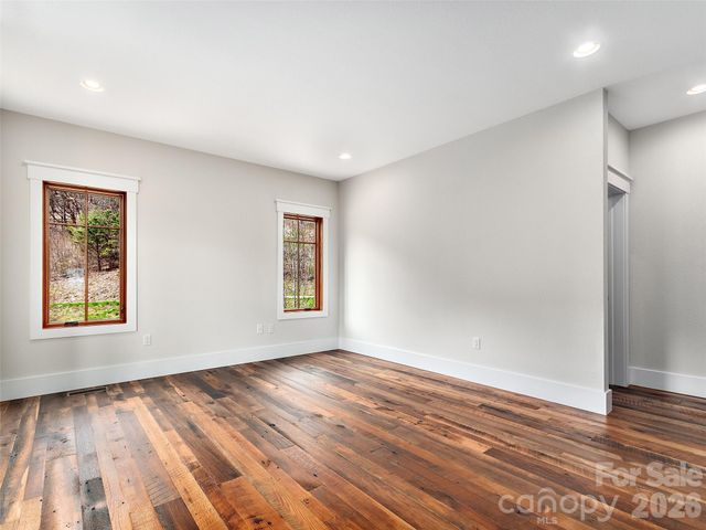 2670 Sleepy Hollow Drive, Waynesville, NC 28785