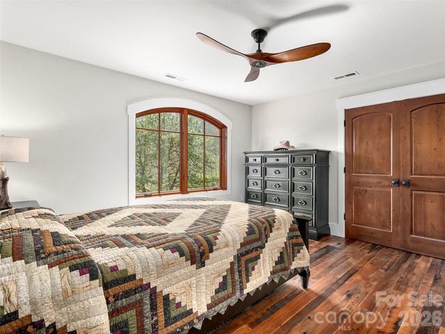 2670 Sleepy Hollow Drive, Waynesville, NC 28785