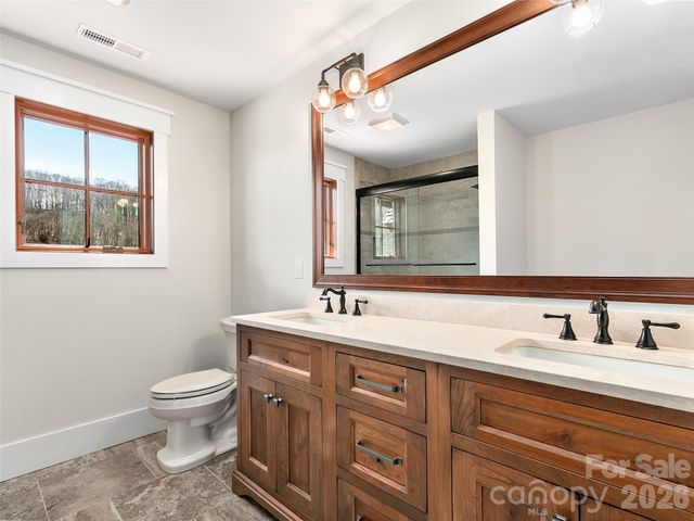 2670 Sleepy Hollow Drive, Waynesville, NC 28785