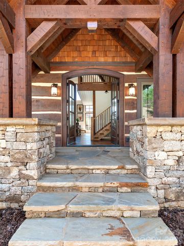 2670 Sleepy Hollow Drive, Waynesville, NC 28785