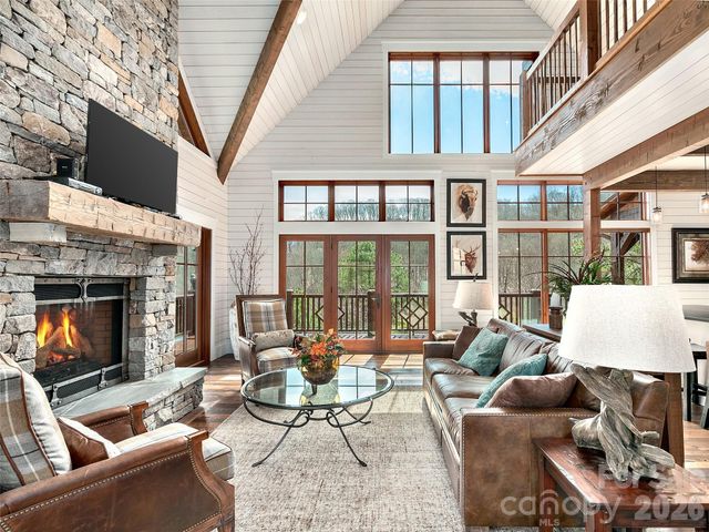 2670 Sleepy Hollow Drive, Waynesville, NC 28785