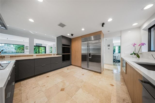 5981 SW 136th St, Pinecrest, FL 33156