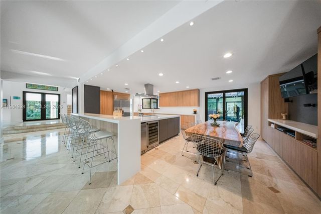 5981 SW 136th St, Pinecrest, FL 33156
