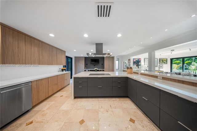 5981 SW 136th St, Pinecrest, FL 33156