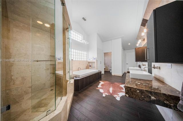 5981 SW 136th St, Pinecrest, FL 33156