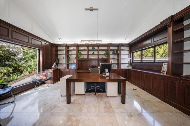 5981 SW 136th St, Pinecrest, FL 33156