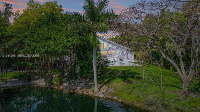 5981 SW 136th St, Pinecrest, FL 33156